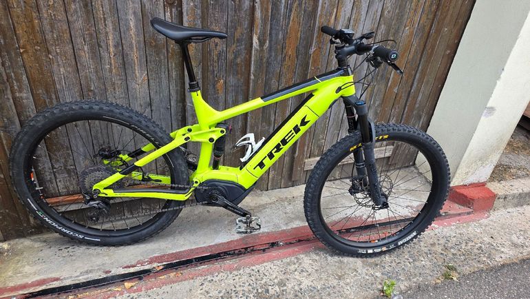 Brugt Trek Powerfly FS 7 Plus 2019 2019 Mountainbike — billede 1 af 10