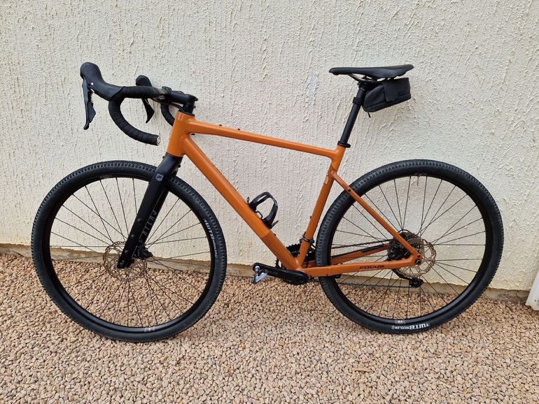Focus ATLAS 6.7 2022 2022 Road & Gravel usato, Arancione — immagine 2 di 3