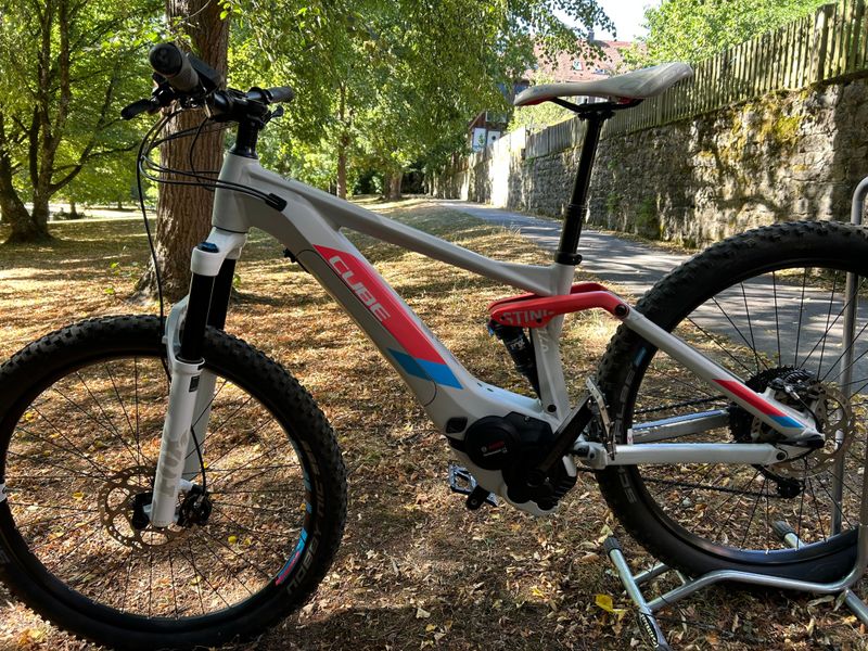 Używany CUBE STING HYBRID 140 SL 500 27.5 2018 2018 MTB