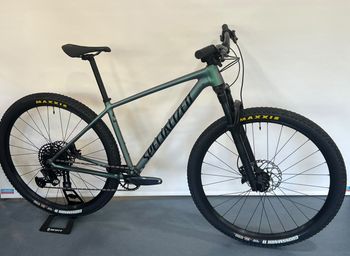 Used Specialized Chisel 2025 Mountainbike, Green — image 1 of 8