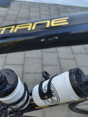 Trek Domane AL 2 Disc 2023 2023 Road & Gravel usato, Nero — immagine 6 di 9