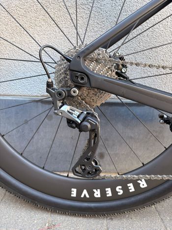 Giant Revolt Advanced 0 2025 2025 Road & Gravel usato, Nero — immagine 5 di 7