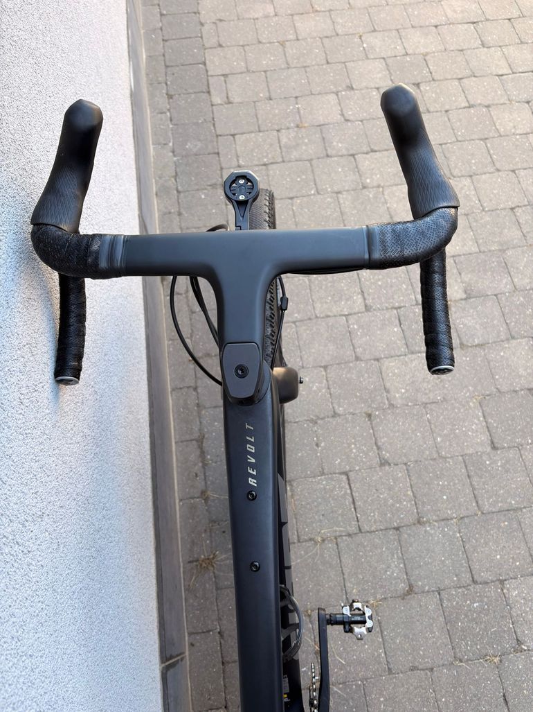 Giant Revolt Advanced 0 2025 2025 Road & Gravel usato, Nero — immagine 4 di 7