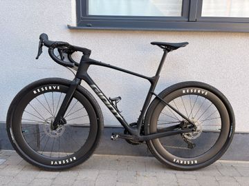 Tweedehands Giant Revolt Advanced 0 2025 2025 Road & Gravel — afbeelding 2 van 7