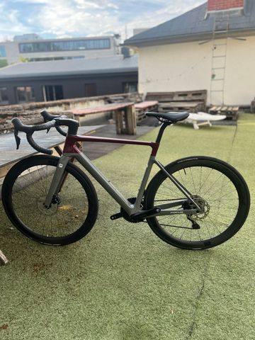 Brugt Focus IZALCO MAX 8.9 2024 2024 Road & Gravel — billede 8 af 10
