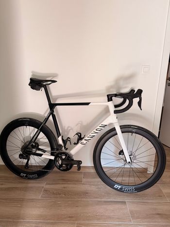 Used Canyon Ultimate CF SL 8 Aero 2024 2024 Road & Gravel