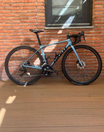Używany Giant TCR Advanced Pro Disc 1 Di2 2023 2023 Road & Gravel