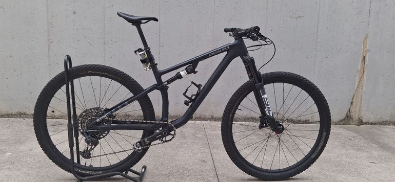 Specialized Epic EVO Comp 2023 2023 Mountainbike d'occasion — image 2 sur 6