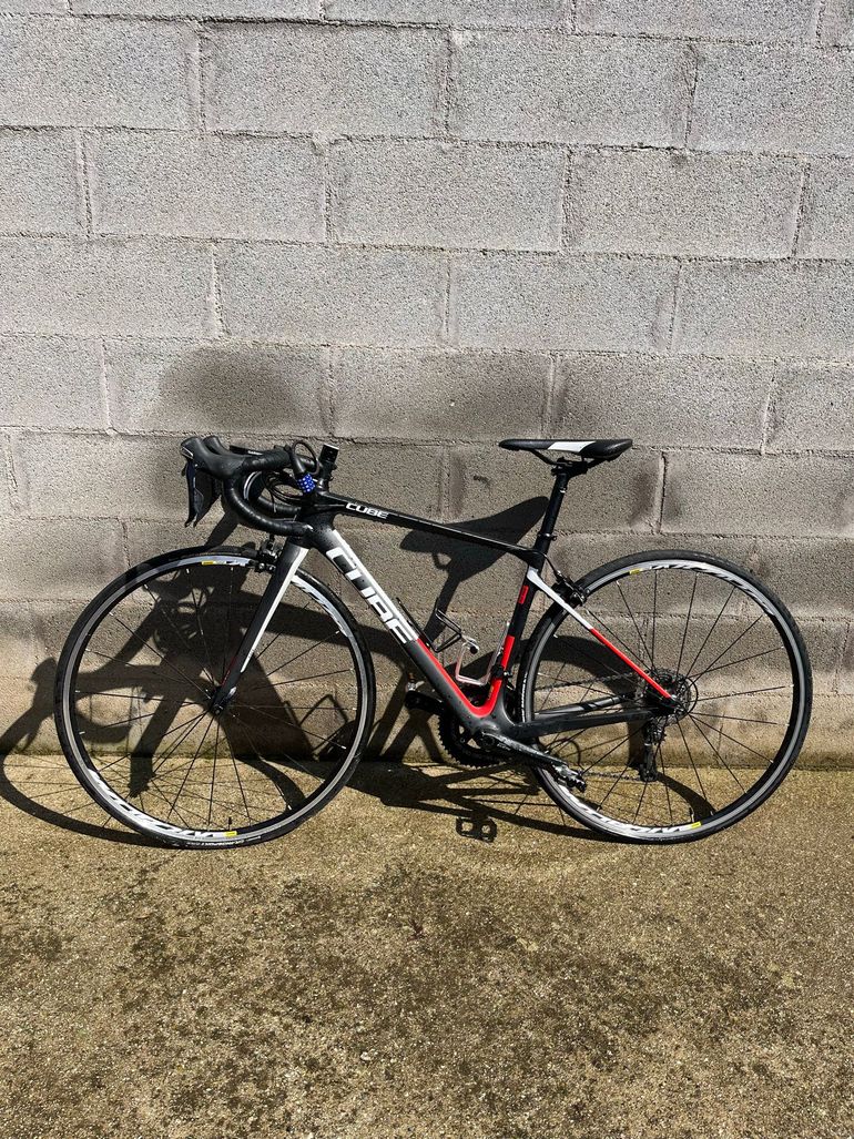 Gebrauchtes CUBE attain gtc 2016 2016 Road & Gravel, Schwarz — Bild 2 von 13