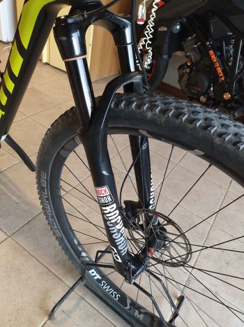 Scott Spark RC 900 2020 2020 Mountainbike usato, Nero — immagine 2 di 5