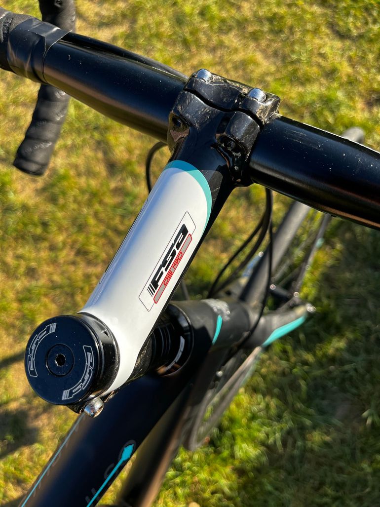 Używany Bianchi Impulso 105 Disc 2017 2017 Road & Gravel — zdjęcie 5 z 13