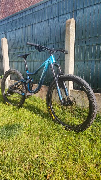 Tweedehands Liv Intrigue 2 2020 2020 Mountainbike — afbeelding 1 van 8