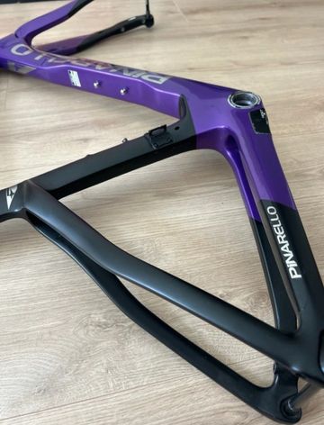 Brugt Pinarello Dogma F Disc 2023 Frameset 2023 Road & Gravel — billede 6 af 9