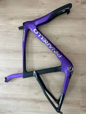 Brugt Pinarello Dogma F Disc 2023 Frameset 2023 Road & Gravel — billede 4 af 9