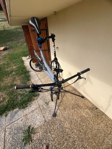 Used Specialized Camber 29 2017 2017 Mountainbike, Light Gray — image 2 of 9