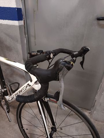Used Orbea Onix Shimano 105 2016 Road & Gravel, White — image 6 of 8