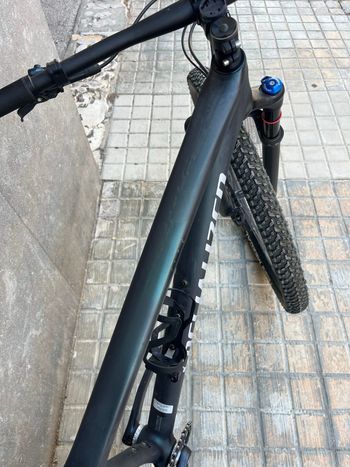 Specialized Epic Hardtail Comp 2022 2022 Mountainbike de segunda mano, Azul — imagen 4 de 4