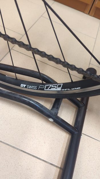 Używany BMC timemachine TMR02 2017 2017 Road & Gravel — zdjęcie 4 z 16