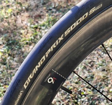 Brugt Focus IZALCO MAX 9.8 56cm Sram Red eTap HED wheelset 2022 Road & Gravel — billede 4 af 19
