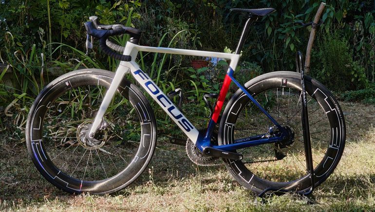 Brugt Focus IZALCO MAX 9.8 56cm Sram Red eTap HED wheelset 2022 Road & Gravel — billede 2 af 19