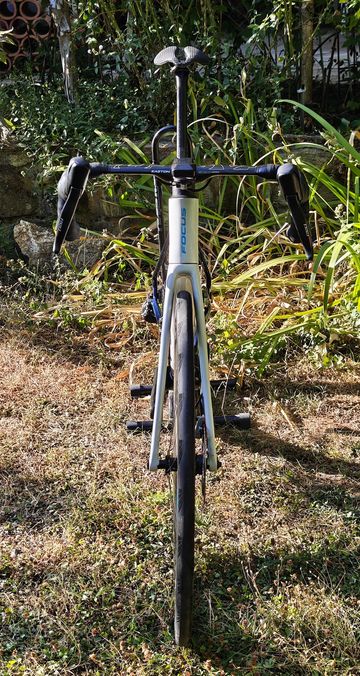 Brugt Focus IZALCO MAX 9.8 56cm Sram Red eTap HED wheelset 2022 Road & Gravel — billede 9 af 19