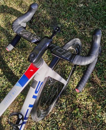 Brugt Focus IZALCO MAX 9.8 56cm Sram Red eTap HED wheelset 2022 Road & Gravel — billede 3 af 19