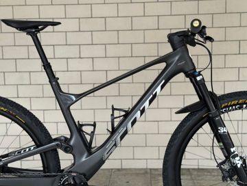 Tweedehands Scott Spark RC Team 2024 2024 Mountainbike — afbeelding 3 van 8