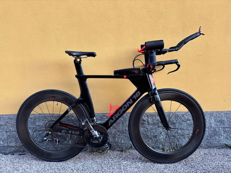 Used Argon 18 Custom SRAM Red 2018 Road & Gravel, Black — image 1 of 6