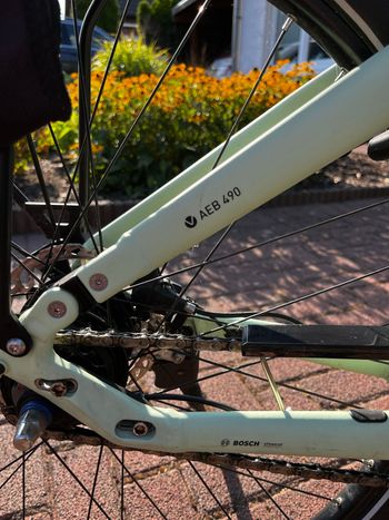 Used Velo de Ville AEB 490 2023 Urban, Green — image 4 of 21