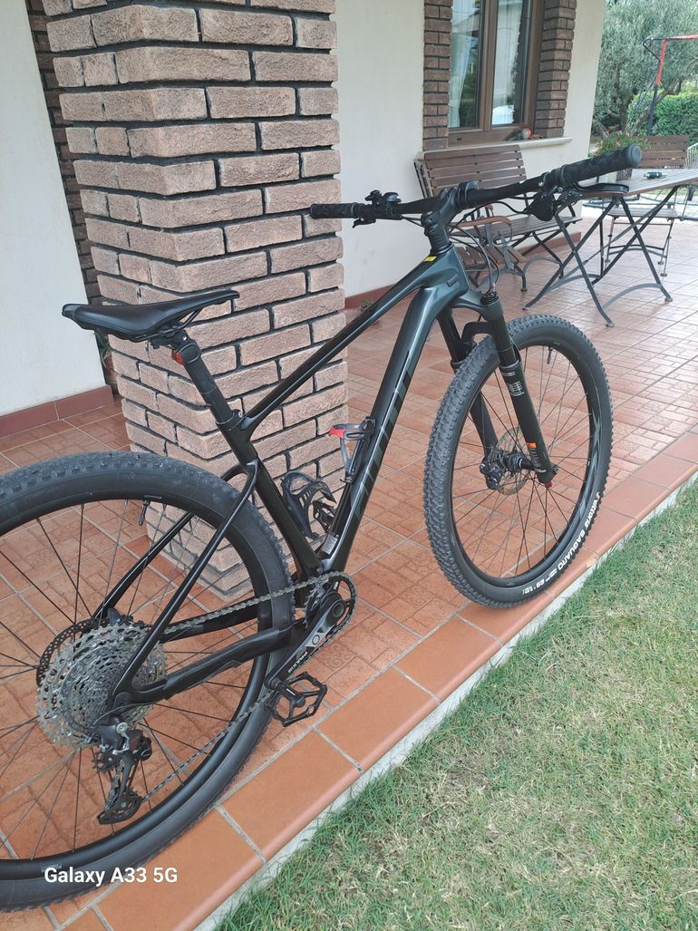 Giant XTC, Advanced 29 3 2021 2021 Mountainbike usato, Nero — immagine 2 di 3