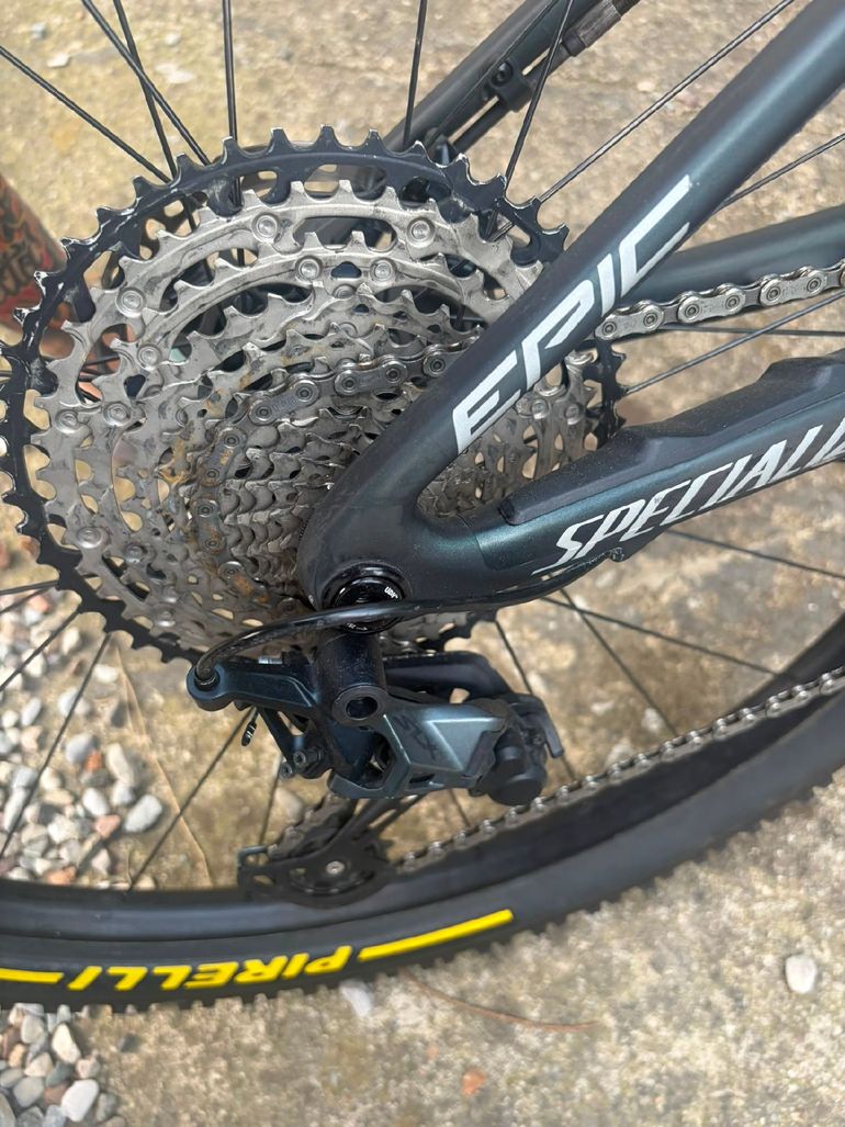 Used Specialized Epic Comp 2021 2021 Mountainbike, Black, 29 — image 3 of 8