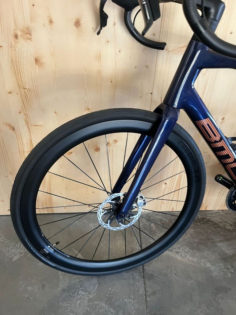 Käytetty BMC Roadmachine 01 ONE 2026 2026 Road & Gravel — kuva 4 / 10