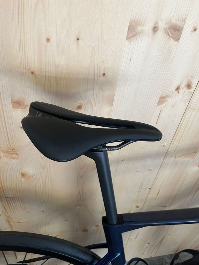 Käytetty BMC Roadmachine 01 ONE 2026 2026 Road & Gravel — kuva 6 / 10