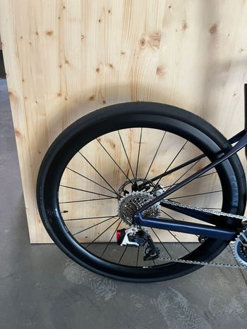 Käytetty BMC Roadmachine 01 ONE 2026 2026 Road & Gravel — kuva 10 / 10