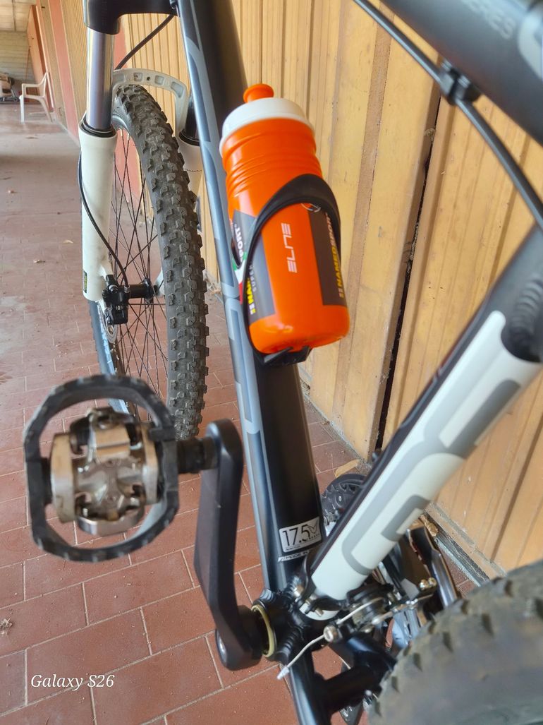 Felt Q520 2012 2012 Mountainbike d'occasion — image 9 sur 9