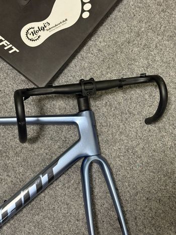 Giant TCR Advanced 0 2025 Frameset 2025 Road & Gravel usato, Blu — immagine 3 di 11