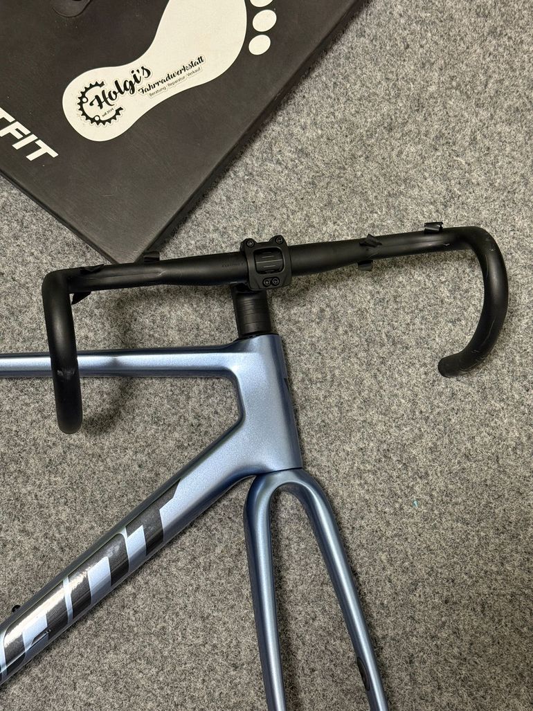 Giant TCR Advanced 0 2025 Frameset 2025 Road & Gravel usato, Blu — immagine 3 di 11