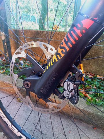 Used Orange 327 Shimano Saint 2021 Mountainbike, Orange — image 12 of 13