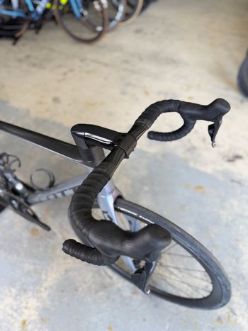Brugt Scott Addict RC 15 2024 2024 Road & Gravel — billede 5 af 24
