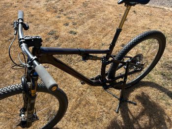 Specialized Epic EVO Pro 2022 2022 Mountainbike usato, Rosso — immagine 4 di 7
