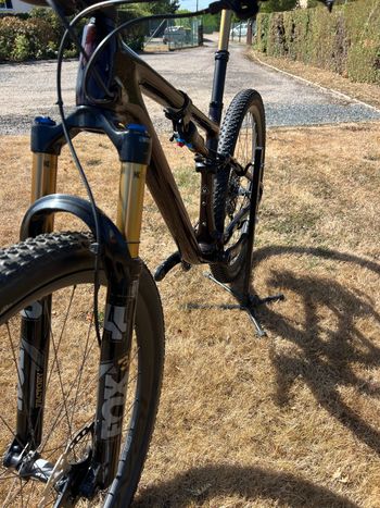 Specialized Epic EVO Pro 2022 2022 Mountainbike usato, Rosso — immagine 5 di 7