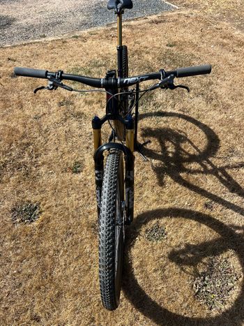 Specialized Epic EVO Pro 2022 2022 Mountainbike usato, Rosso — immagine 7 di 7