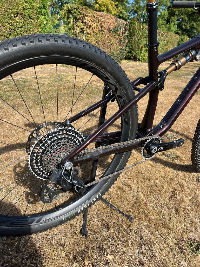 Specialized Epic EVO Pro 2022 2022 Mountainbike usato, Rosso — immagine 2 di 7