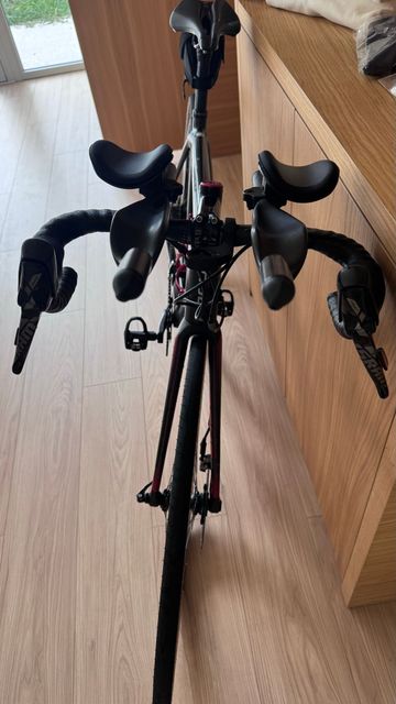 Used Focus Izalco SRAM Red 2017 Road & Gravel, Black — image 6 of 12