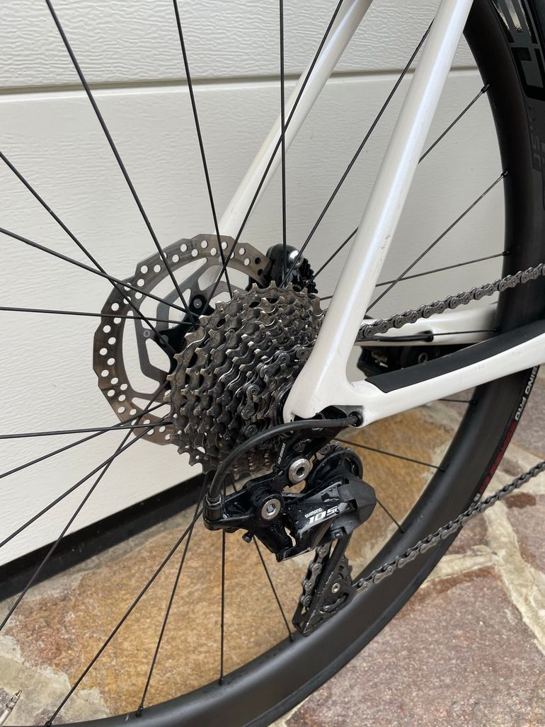 Brugt Scott Addict Shimano 105 2022 Road & Gravel — billede 4 af 5