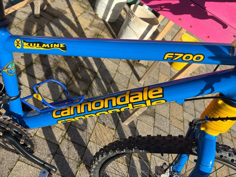 Gebrauchtes Cannondale Custom Shimano SLX 2005 Mountainbike, Blau — Bild 2 von 5