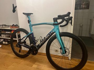 Gebrauchtes Pinarello Dogma F Disc 2023 2023 Road & Gravel