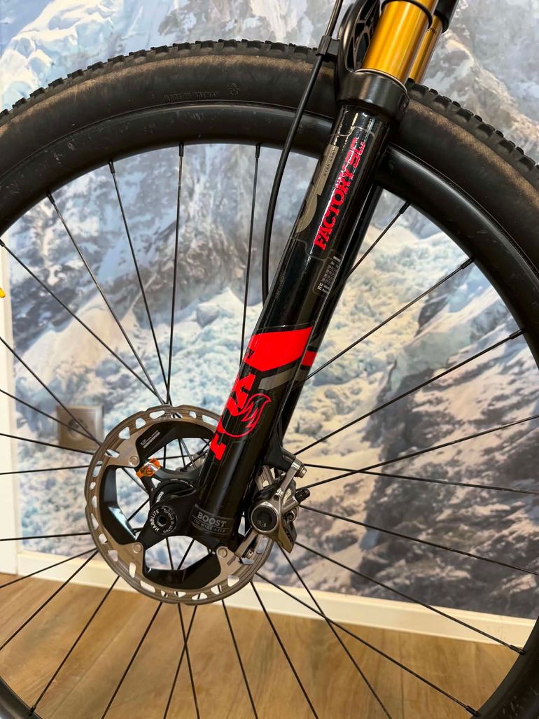 Used Focus O1E 9.9 2020 2020 Mountainbike, Red, 29 — image 3 of 11
