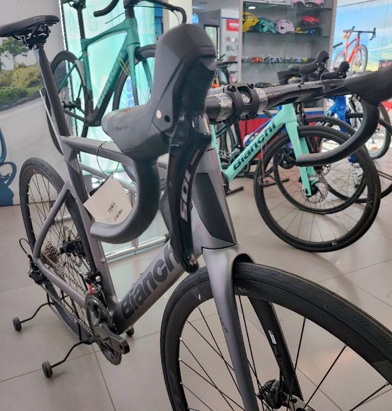 Brugt Bianchi Oltre Race 105 2024 2024 Road & Gravel — billede 4 af 4