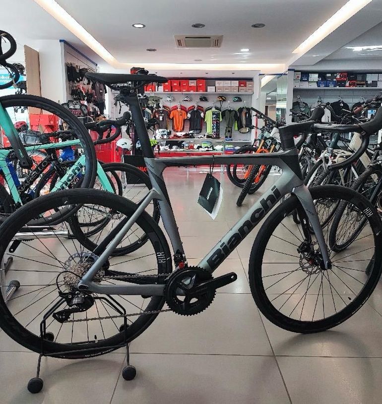 Brugt Bianchi Oltre Race 105 2024 2024 Road & Gravel — billede 1 af 4